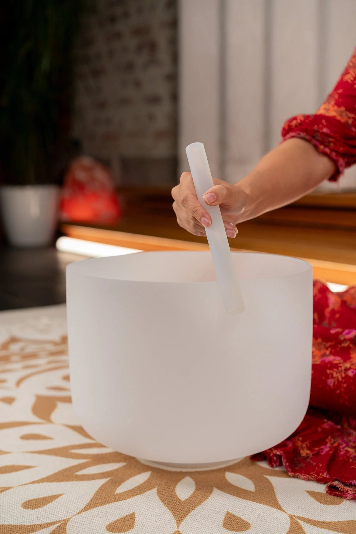 12" White-Frosted Crystal Singing Bowl, Note C4, Root Chakra