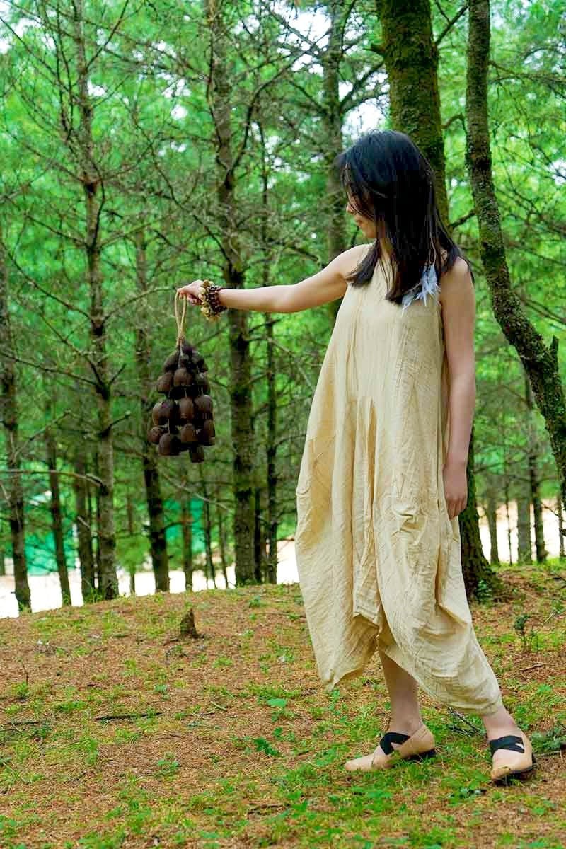 Hand Bell | Salin Water Bellwood Seed Shaker